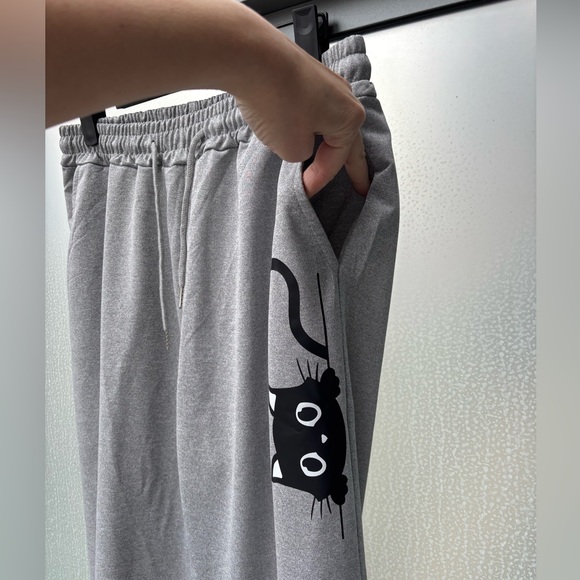 SHEIN | Cat Joggers 🐈‍⬛ - Picture 3 of 4